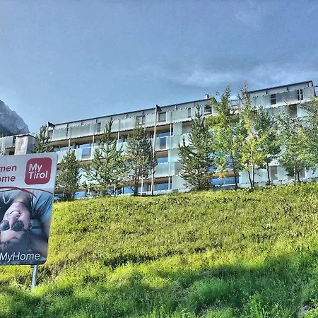 Hotel Mytirol