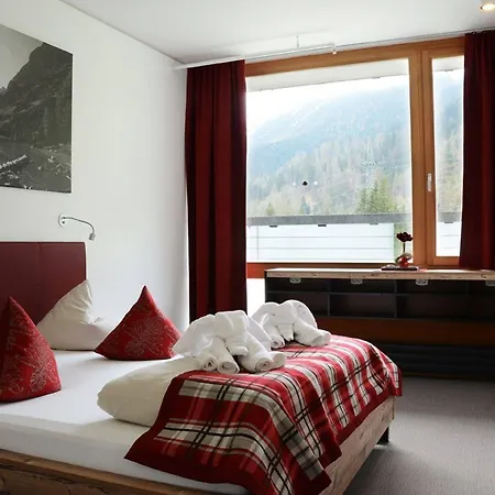 Hotel Mytirol 3*